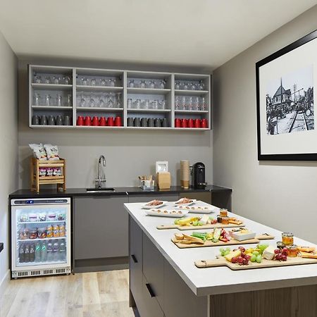 Delta Hotels By Marriott Cheshunt Broxbourne Buitenkant foto