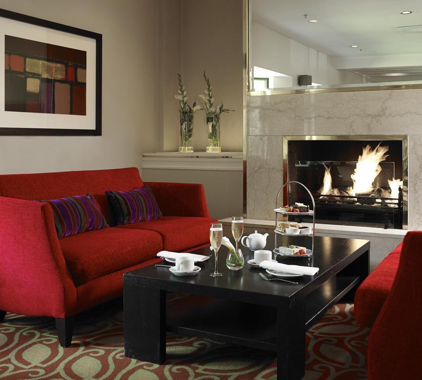 Delta Hotels By Marriott Cheshunt Broxbourne Buitenkant foto