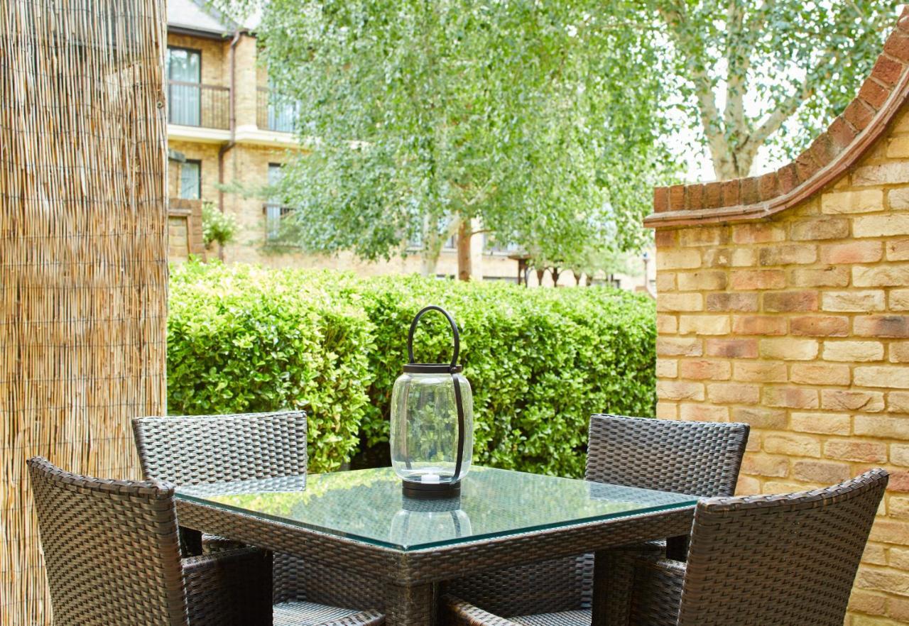 Delta Hotels By Marriott Cheshunt Broxbourne Buitenkant foto