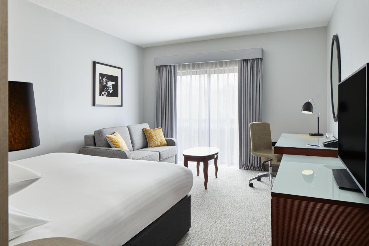 Delta Hotels By Marriott Cheshunt Broxbourne Buitenkant foto