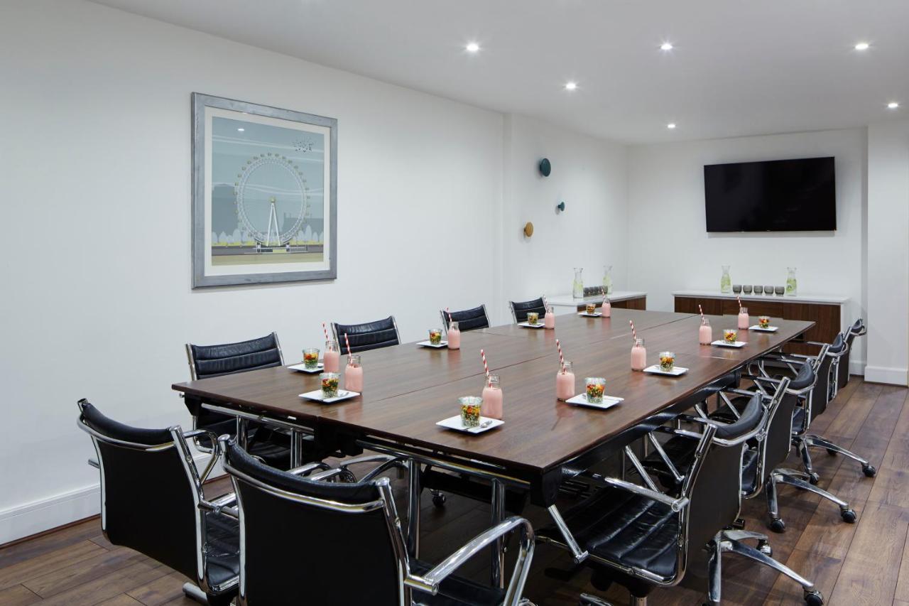 Delta Hotels By Marriott Cheshunt Broxbourne Buitenkant foto