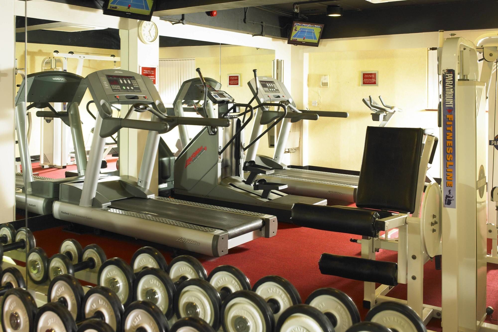 Delta Hotels By Marriott Cheshunt Broxbourne Buitenkant foto